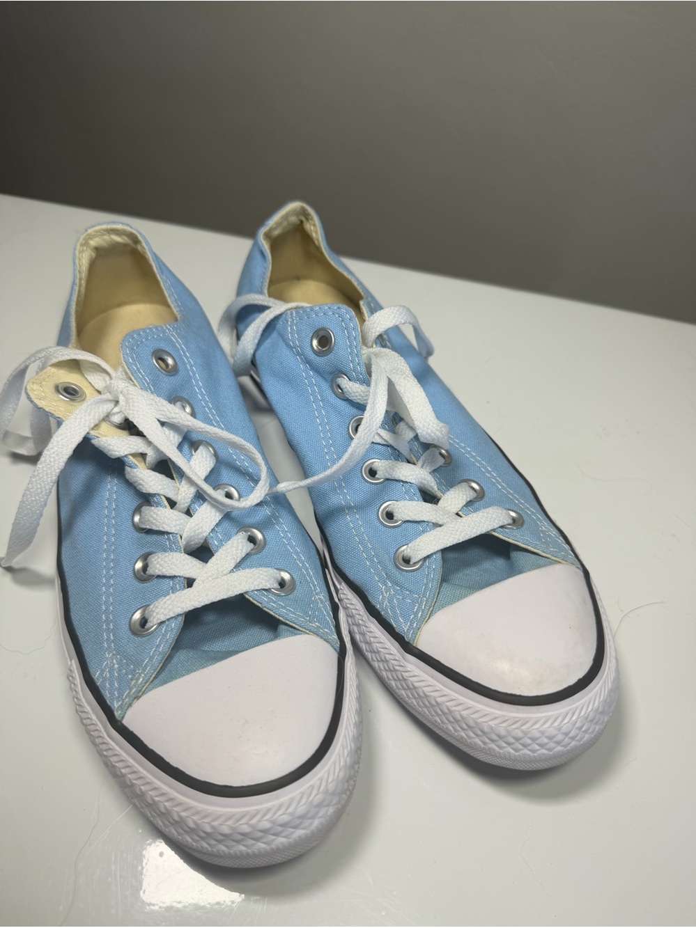 Converse All Star Chuck Taylor Low Top Light Blue Canvas Sneakers Women’s Size 9